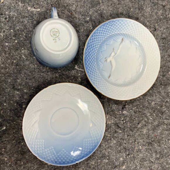 Bing & Grondahl Seagull Tea Cup Set w/ dessert sandwich plate - Picture 4 of 10